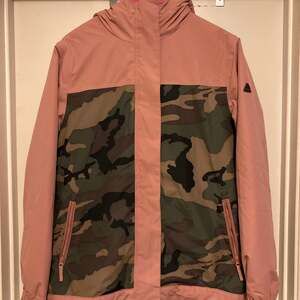 APERTURE Outerwear W’ Ski Snowboard Camo and Color Block Waterproof Size L